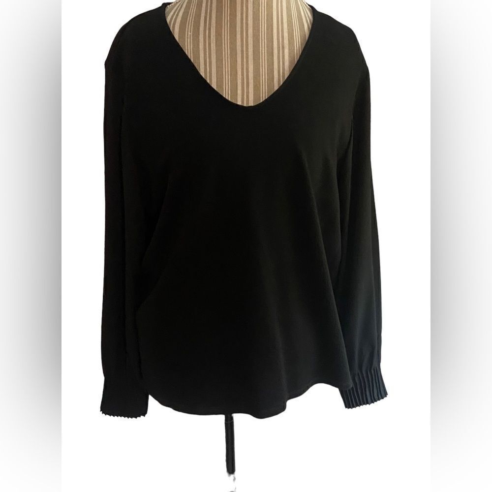 Talbots size XL ladies blouse excellent  condition  great basic  addition